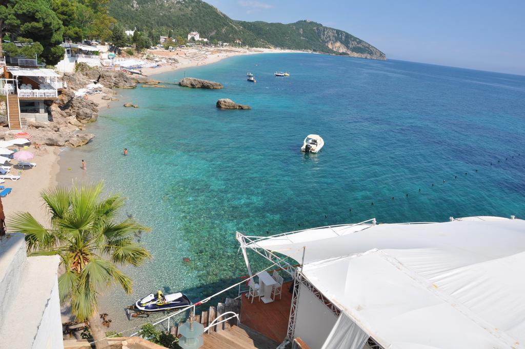 Guesthouse Riviera "Xh&M" Dhërmi Extérieur photo