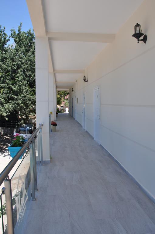 Guesthouse Riviera "Xh&M" Dhërmi Extérieur photo